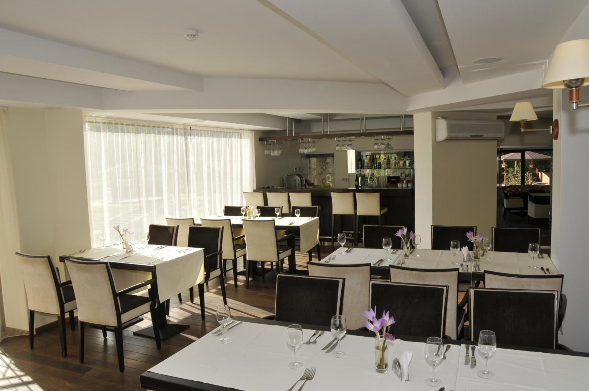 Park Villa Hotel VNO Exterior foto