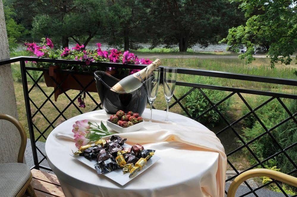 Park Villa Hotel VNO Exterior foto